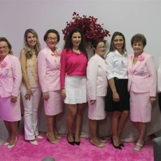 Advogadas reunidas em prol à prevenção do Câncer de Mama