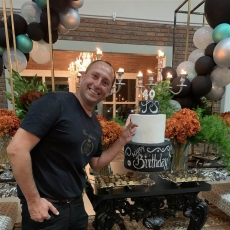 Empresário Teco Silvério festeja a chegada dos 40 anos, em Sombrio