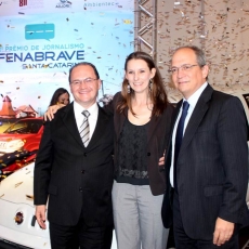 Vencedores do 2º Prêmio Fenabrave-SC de Jornalismo são premiados