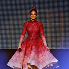 Jennifer Lopez arrasa em AMA