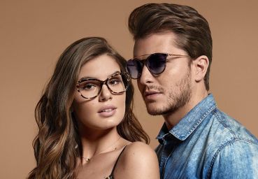 Camila Queiroz e Klebber Toledo são as novas caras da Colcci Eyewear