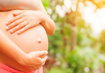 Consultas pré-natal, exames e amamentação em época de coronavírus