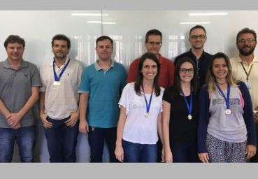 UFSC Araranguá entrega medalhas a alunos premiados em simpósio