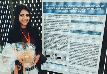 Acadêmica da UFSC Araranguá conquista prêmio de melhor iniciação científica 