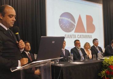 Diretoria e Conselho OAB Subseção Araranguá tomam posse