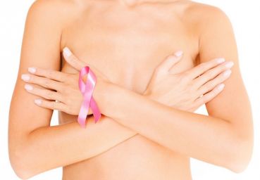 Reconstrução de mamas para mulheres que tiveram câncer