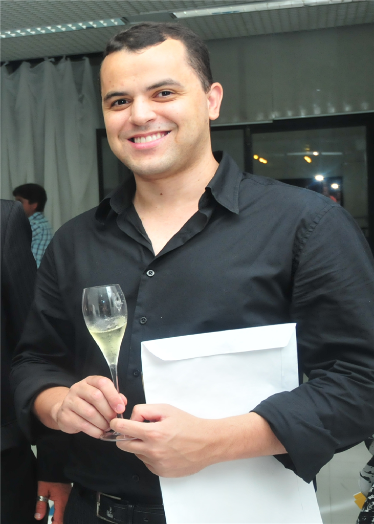 Juliano Alves de Araranguá enriqueceu ainda mais o elenco da Companhia de Balé Bolshoi