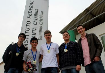 IFSC conquista medalhas em Olimpíada de Robótica