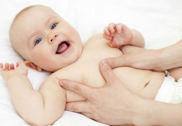 Shantala: o que é e como fazer a massagem em bebês